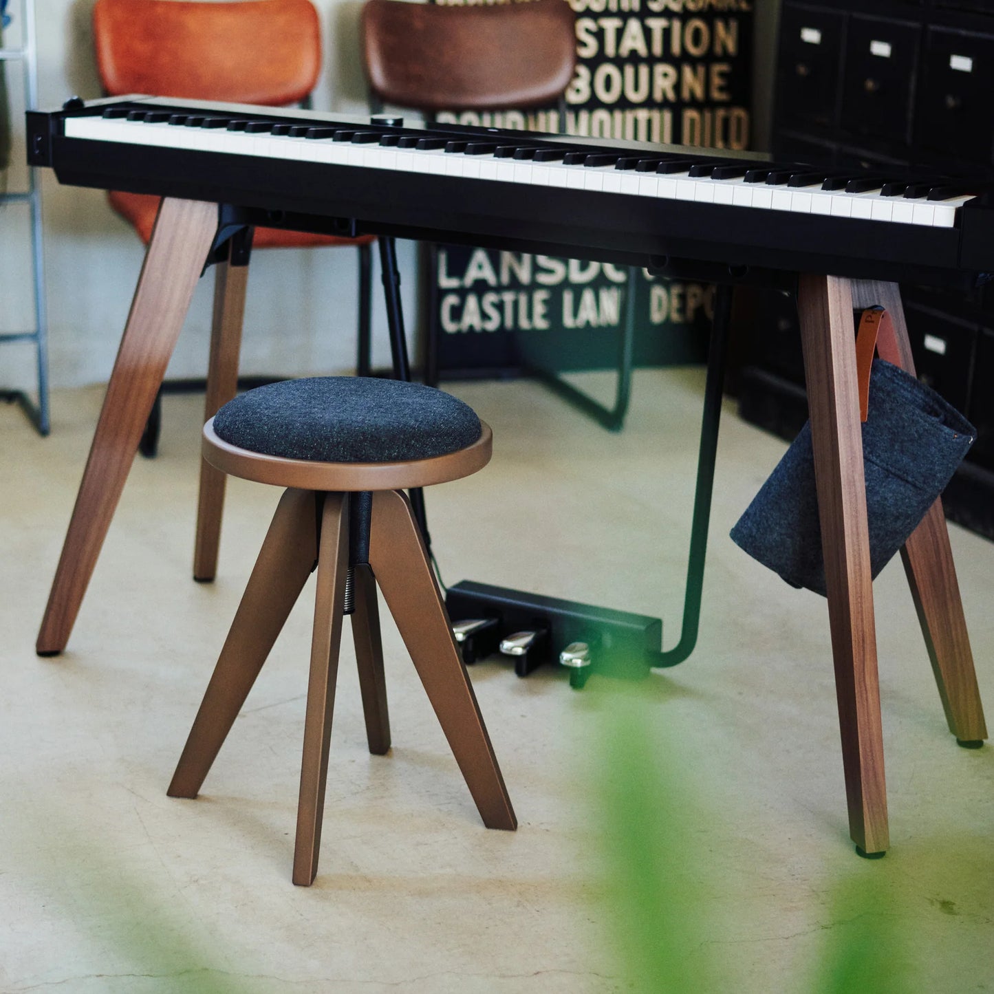 Casio CC7DK Piano Bench (Designed to match the PXS7000)